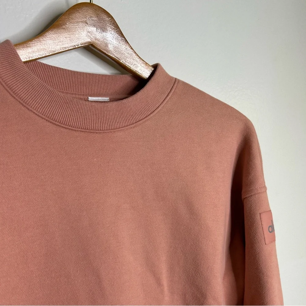 ALO Yoga Rose Pink Crewneck Sweatshirt